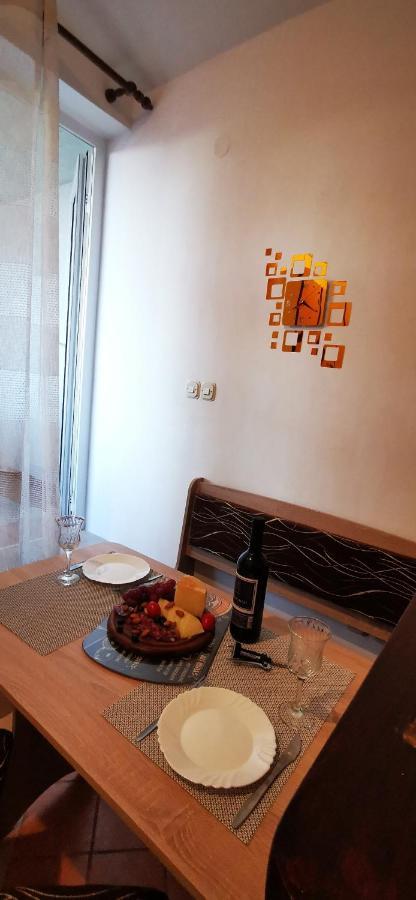 Apartmani Marija Kolan Exterior foto